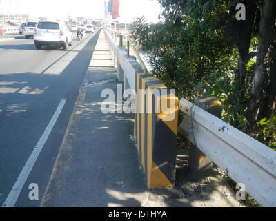 0113 Fußgängerbrücke Marcos Highway Brücke Autobahn Marikina City 10 Stockfoto