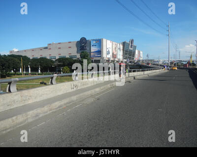 0113 Fußgängerbrücke Marcos Highway Brücke Autobahn Marikina City 22 Stockfoto