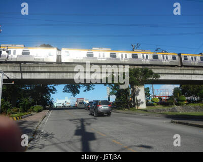 0201 Barangay Industrial Tal komplexe LRT Zeile 23 Marcos Brücke Marikina Fluss Stockfoto