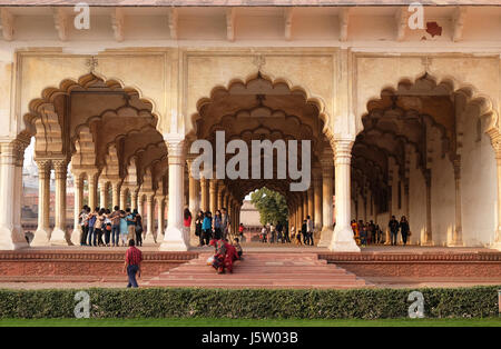 Diwan-i-Am, oder Halle der Öffentlichkeit, bei Agra Fort, UNESCO-Weltkulturerbe in Agra. Uttar Pradesh, Indien Stockfoto