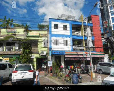 Das GMA Network Center ist ein prominentes Gebäude an der Timog Avenue in Quezon City, Philippinen. Es dient als Hauptsitz für GMA Network, ein bedeutendes philippinisches Fernsehnetzwerk. Stockfoto