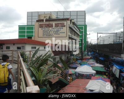 0016 EDSA Taft Avenue MRT Station LRT Fußgängerbrücke Pasay City 06 Stockfoto