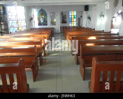 03390 Saint John Mary Vianney Pfarrkirche Cembo, Makati Stadt 22 Stockfoto