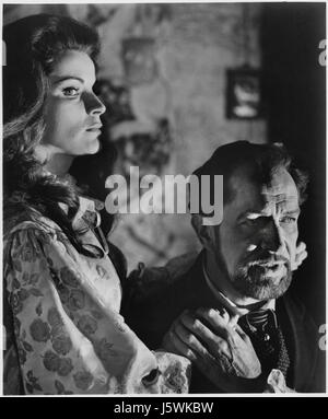 Debra Paget, Vincent Price, am Set des Films "Verwunschenen Palast", 1963 Stockfoto