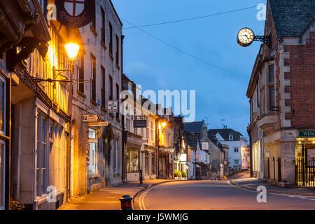 Morgendämmerung in Cotswold Stadt von Winchcombe, Gloucestershire, England. Stockfoto