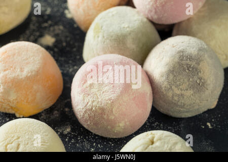 Süße japanische Mochi Eis in vielen Geschmacksrichtungen Stockfoto