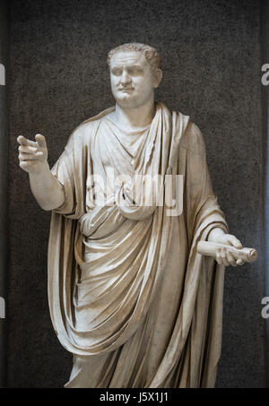 Rom. Italien. Statue des römischen Kaisers Titus (39-81 n. Chr.), Braccio Nuovo, Museo Chiaramonti, Vatikanischen Museen. Musei Vaticani.   Titus Flavius Vespasianus Stockfoto