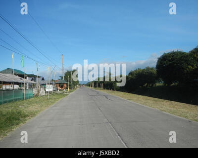 04682 Paddy Felder Salapungan Straßen Magumbali an Pampanga 14 Stockfoto