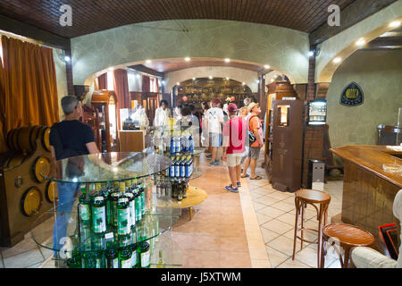 Rum-Shop in Havanna, Kuba Stockfoto