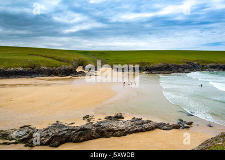 PORTH Witz, NEWQUAY, CORNWALL, UK - 22. April 2017: Porth Witz ist ein ruhiger Strand mit keine Zufahrt in der Nähe von Newquay, Stockfoto