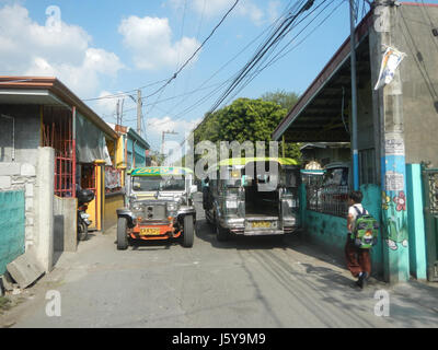 Dieser Eintrag bezieht sich auf eine Straße oder ein Gebiet in Malolos City, Philippinen, insbesondere Santisima Trinidad, Pinagbakahan, Lugam, und die umliegenden Gemeindegebiete. Stockfoto