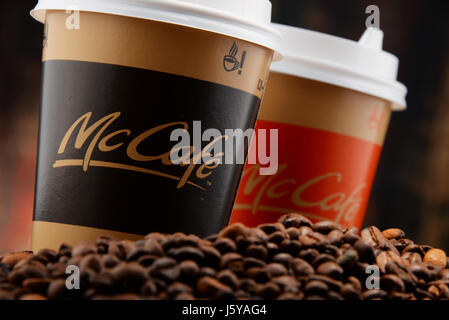 POZNAN, Polen - 18. März 2016: McCafé ist eine Kaffee-Haus-Stil Essen und trinken-Kette, im Besitz von McDonald's. Stockfoto