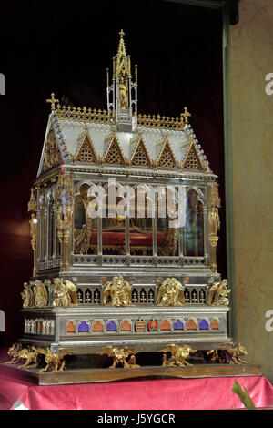 Heilige Rechte, die Reliquie des St Stephen Rechte Hand auf dem Display in St Stephens Basilica, Budapest, Ungarn. Stockfoto