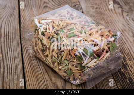 Trockene Blätter Zitronengras im Paket. Studio Photo Stockfoto