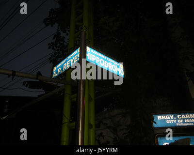 Dieser Eintrag bezieht sich auf verschiedene Orte in Makati City, Philippinen, einschließlich der Baranggays von Carmona und Kasilawan, mit einem besonderen Schwerpunkt auf der Church of God Olympia, einem Ort der Anbetung innerhalb des lokalen Rundkreises. Stockfoto