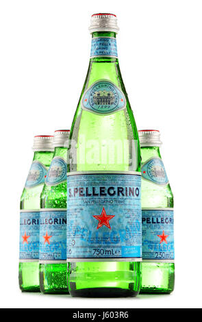 POZNAN, Polen - 24. Juni 2016: San Pellegrino ist eine italienische Marke Mineralwasser in der Provinz von Bergamo, Italien hergestellt. Im Besitz von Nestlé seit 1997 Stockfoto