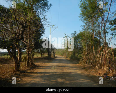 001 Paddys Coral Na Bato Pasong Callos Pasong Bangkal San Ildefonso Rafael Bulacan Straßen 39 Stockfoto