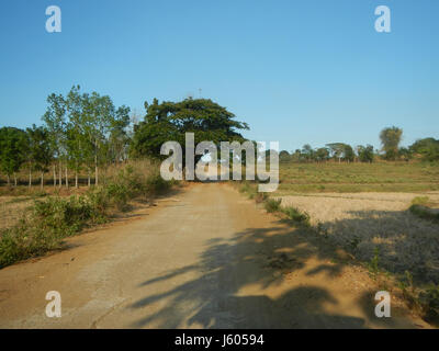 0051 Paddys Coral Na Bato Pasong Callos Pasong Bangkal San Ildefonso Rafael Bulacan Straßen 47 Stockfoto