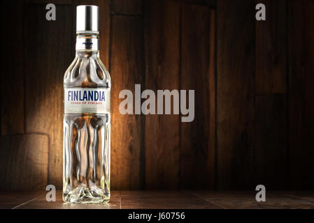 Posen, Polen - 15. Juli 2016: verteilte in 135 Ländern Finlandia ist eine Marke der finnischen Wodka Besitz der Brown-Forman-Corporation. Stockfoto