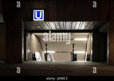 U-Bahnstation in Nürnberg, Bayern, Deutschland Stockfoto