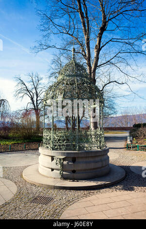 Wasser gut auf dem Schlossberg Hügel in der Stadt Graz, Steiermark, Österreich Stockfoto