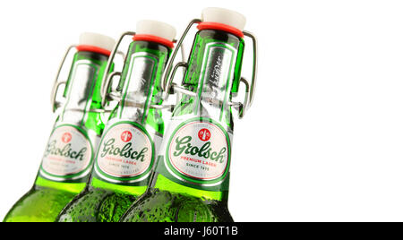 POZNAN, Polen - 12. Oktober 2016: Grolsch Premium Pilsner - International bekannt als Grolsch Premium Lager ist das Flaggschiff-Bier der niederländische Grolsch Brauerei Stockfoto