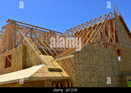 Holzrahmen Wohnbauten im Bau. Stockfoto