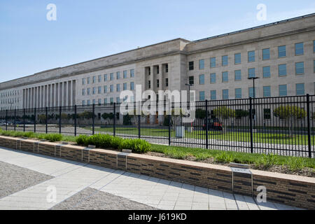 das Pentagon vom Memorial zeigt Gegend vom 11. September Angriffe Washington DC USA Stockfoto