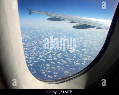 Cloud-Verkehrsflugzeug Wolken Firmament Himmel Flugzeuge Flugzeug Flugzeug Flugzeug fliegen fliegen Stockfoto