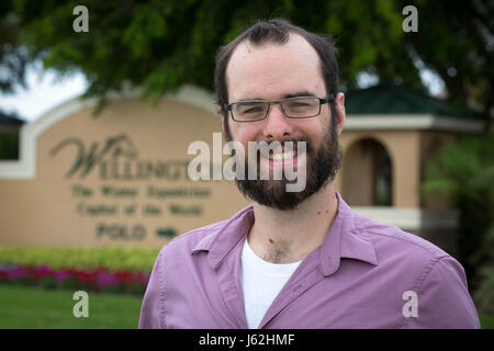 Wellington, Florida, USA. 19. Mai 2017. Wellington-Gemeinschaft-Reporter für The Palm Beach Post Matt Morgan in Wellington, Florida am 19. Mai 2017. Bildnachweis: Allen Eyestone/The Palm Beach Post/ZUMA Draht/Alamy Live-Nachrichten Stockfoto