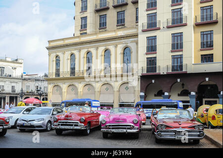 Classic Car Auf der Straße von Havanna, Kuba Stockfoto