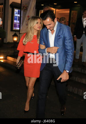 Sylvie Meis feiert Geburtstag und die Auseinandersetzung mit Charbel Aouad in Hamburg.  D: Sylvie Meis, Charbel Aouad wo: HAMBURG, Deutschland bei: Kredit-15. April 2017: Starpress/WENN.com Stockfoto