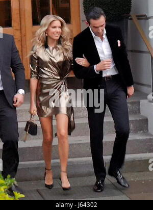 Sylvie Meis feiert Geburtstag und die Auseinandersetzung mit Charbel Aouad in Hamburg.  Mitwirkende: Sylvie Meis (van der Vaart), Charbel Aouad wo: Hamburg, Deutschland: 13. April 2017 Credit: WENN.com Stockfoto