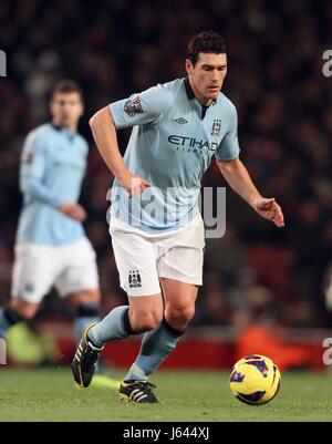 GARETH BARRY MANCHESTER CITY FC LONDON ENGLAND UK 13. Januar 2013 Stockfoto