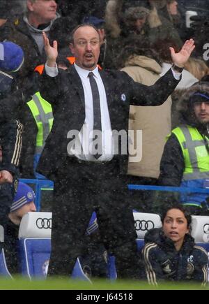 RAFAEL BENITEZ reagiert auf WOJCI CHELSEA V ARSENAL LONDON ENGLAND UK 20. Januar 2013 Stockfoto