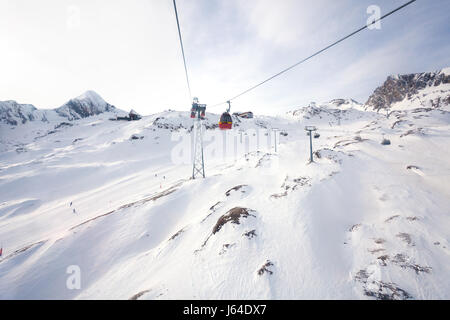 Seilbahn gehen zum Kitzsteinhorn Gipfel, Kaprun, Österreich Stockfoto