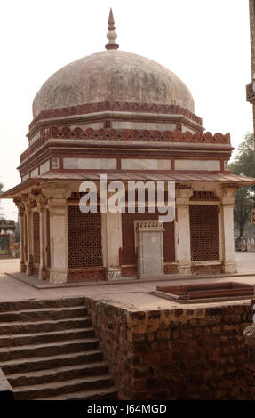 Qutab Minar-Komplex, Delhi, Indien am 13. Februar 2016. Stockfoto