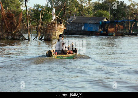 Stock Foto - schwimmende Dorf auf dem Tonle Sap See, Provinz Siem Riep, Kambodscha Stockfoto