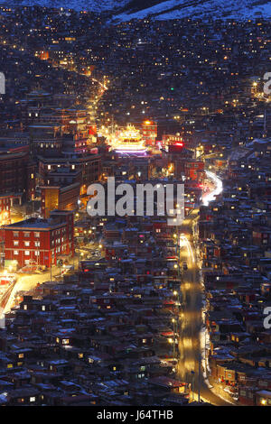 Wuming Buddhist College Nacht der Provinc Seda County, Sichuan, China Stockfoto