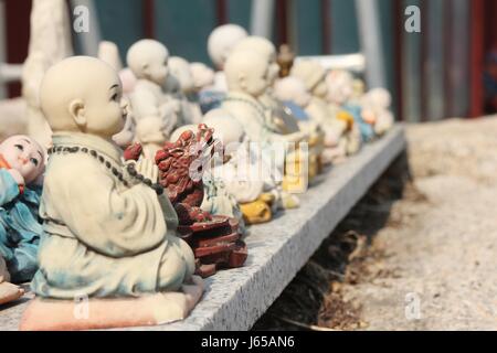 Südkoreanische Statuen im Buddha-Tempel in Seoul, Bongwon dong Stockfoto