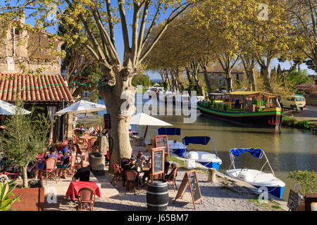 Frankreich, Aude, Le Somail, Hafen am Canal du Midi, der von der UNESCO zum Weltkulturerbe erklärt wurde Stockfoto