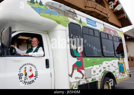 Michigan Frankenmuth, Bavarian Inn, Lodge, deutsche ethnische Gemeinschaft, Shuttle, Fahrzeug, Mann Männer männlich, Fahrer, Logo, bemalt, Rattenfänger von Hameln, skurril, MI090 Stockfoto