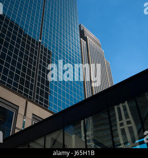 Moderne Bürogebäude in der Innenstadt von Minneapolis, Hennepin County, Minnesota, USA Stockfoto