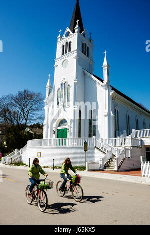 Mackinac Island Michigan, historische State Parks Park Mackinaw, Straits of, Lake Huron, Main Street, Sainte Saint Ste. Annes katholische Kirche, Anfang Frühling, RE Stockfoto