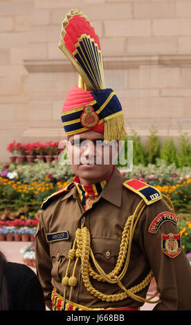 Soldat in Parade bei The India Gate am 13. Februar 2016, Delhi, Indien. Stockfoto