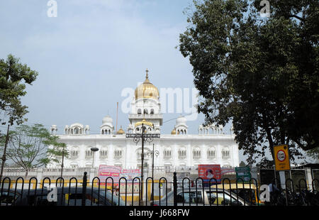 Gurdwara Bangla Sahib zählt zu den prominentesten Sikh Gurdwara in Delhi, Indien Stockfoto