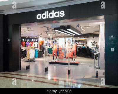 Adidas Shop Malaysia Stockfotografie Alamy