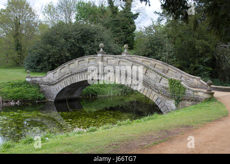 Chinesisch-Brücke im Wrest Park Stockfoto