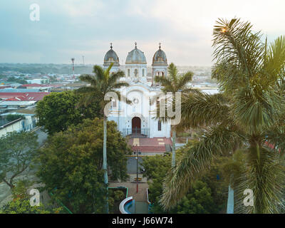 Central Park in Diriamba Nicaragua in Morgen Zeit. Diriamba Drohne Parkblick Stockfoto