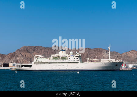 Fulk al Salamah, 136 Meter Yacht von Sultan Qaboos, Muscat, Oman Stockfoto